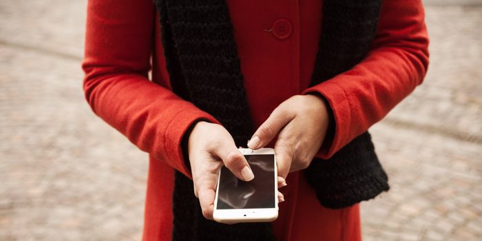 5-Places-Never-Use-Your-Smartphone-800x350